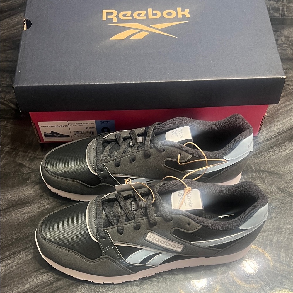 Reebok Men's Black and White Sneakers